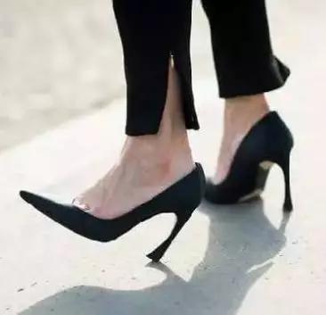 小个子穿什么高跟鞋显高冬天,高跟鞋小个子显高