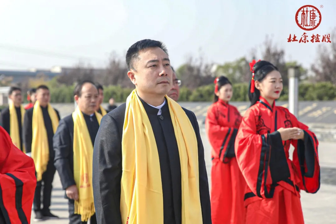 把封藏大典产品化:超千万人次观看,杜康“云”上造爆款