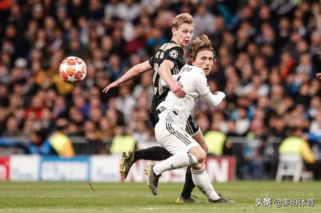 皇马1-5惨败巴萨视频,皇马伯纳乌0:5大败巴塞罗那