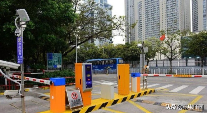 小区道闸故障排除方法视频,车牌识别道闸常见故障排除