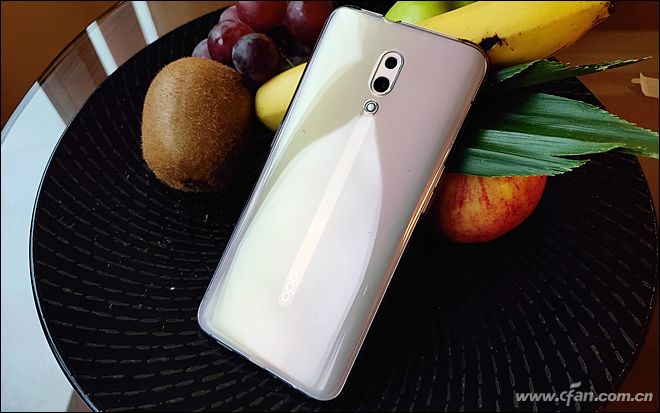 opporeno4的4800万摄像头,opporeno系列前置摄像头对比