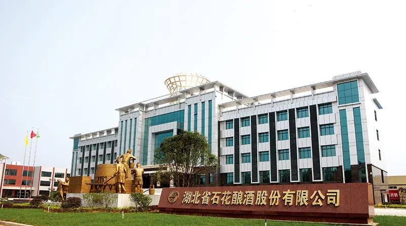 曾守着金矿不会赚钱?霸王醉如何贵成了我们喝不起的样子