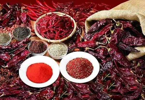 辣椒酱为什么没香了,辣椒酱为什么有生辣椒的味道