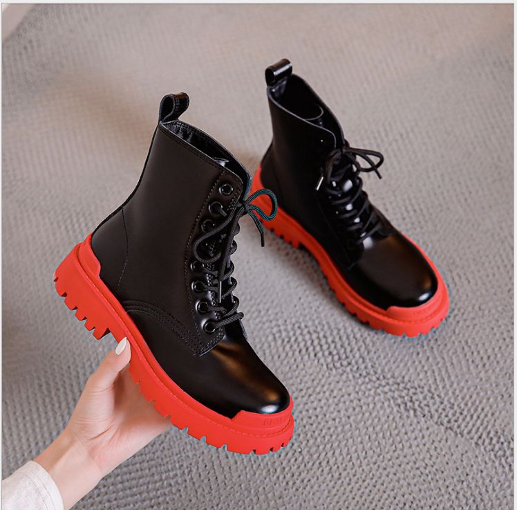 马丁靴百搭,经典款马丁靴秋冬必备