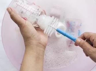 小孩找不到安抚奶嘴哭不停,小孩子不用安抚奶嘴一直哭怎么办