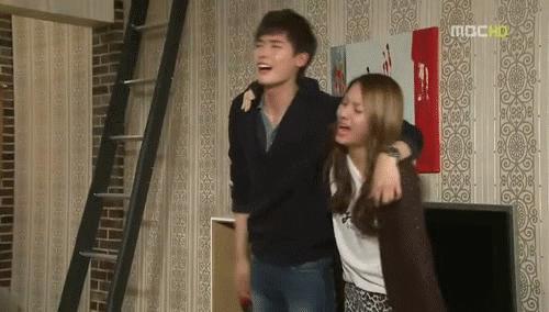 老公变老婆？韩国顶流男神*队军**退伍后变“美女”，网友：我可以