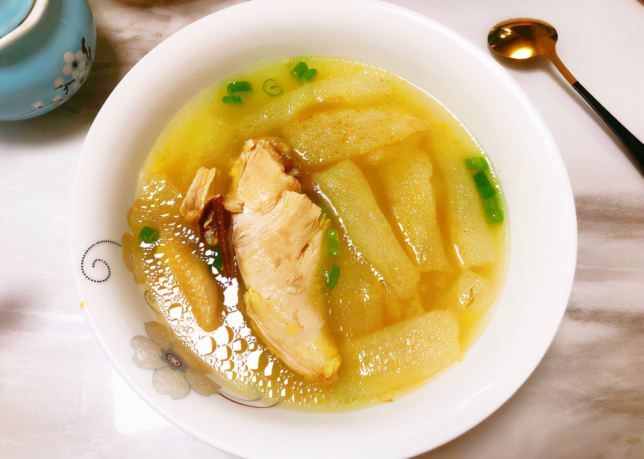 适合天冷喝的汤暖身又营养特好做,冬天多喝这汤鲜美又营养