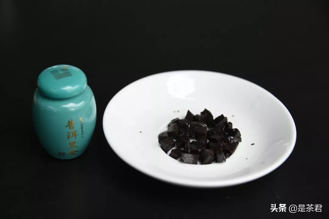 测评报告3丨过不上乾隆爷的生活，还不能喝杯贵气的皇室秘茶？