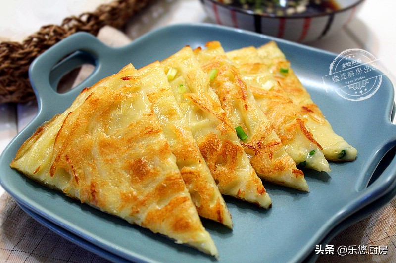 100种早餐饼大全,蔬菜鸡蛋饼面糊怎么调