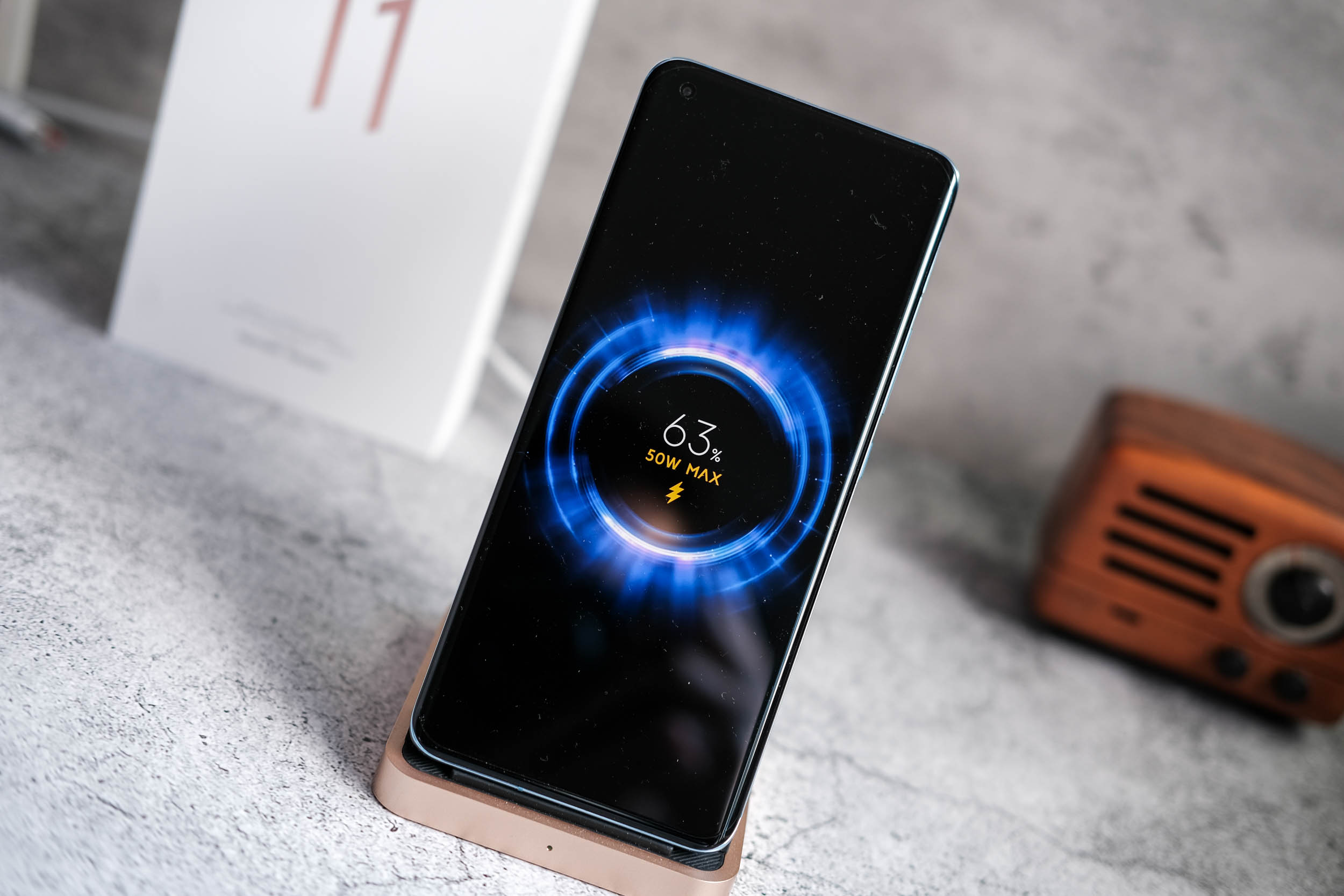 小米11最便宜的屏幕价格,小米发布会小屏旗舰