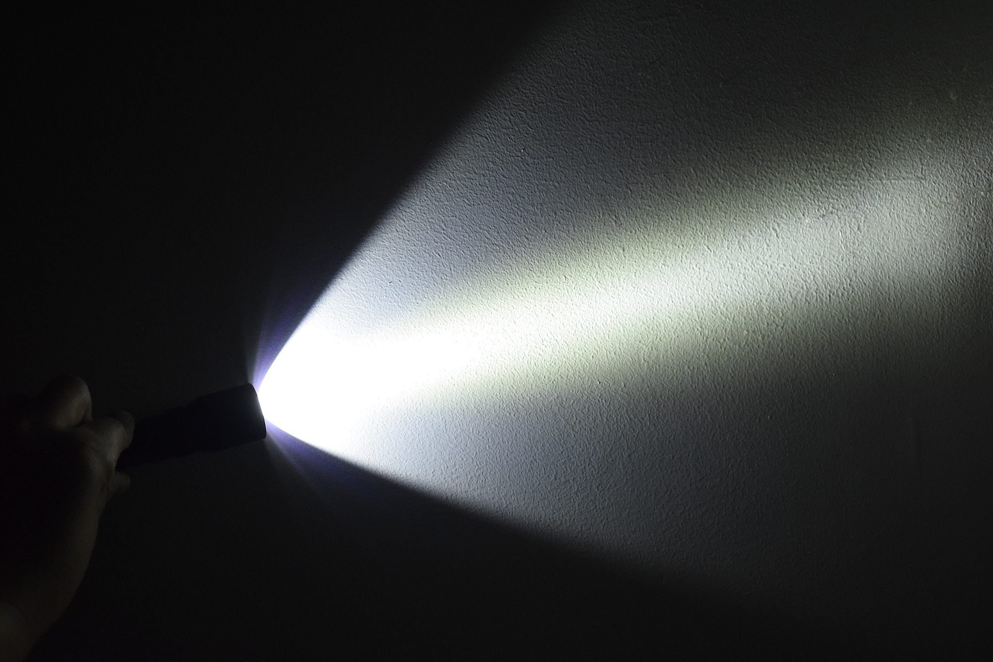 全面升级进化之作!Fenix菲尼克斯C60V3.0手电赏评