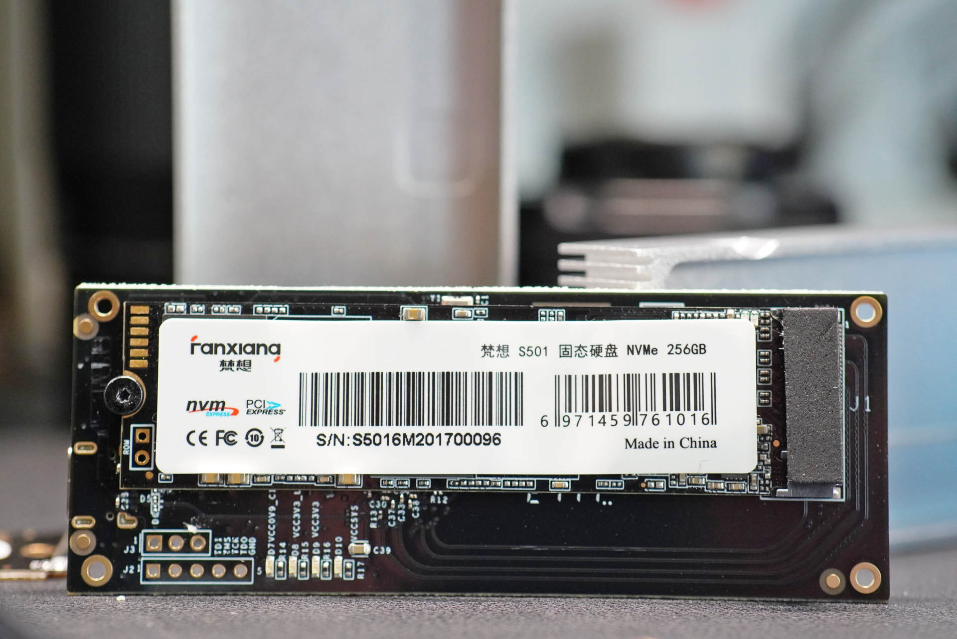 雷电3移动硬盘盒测试,雷电3硬盘盒使用感受