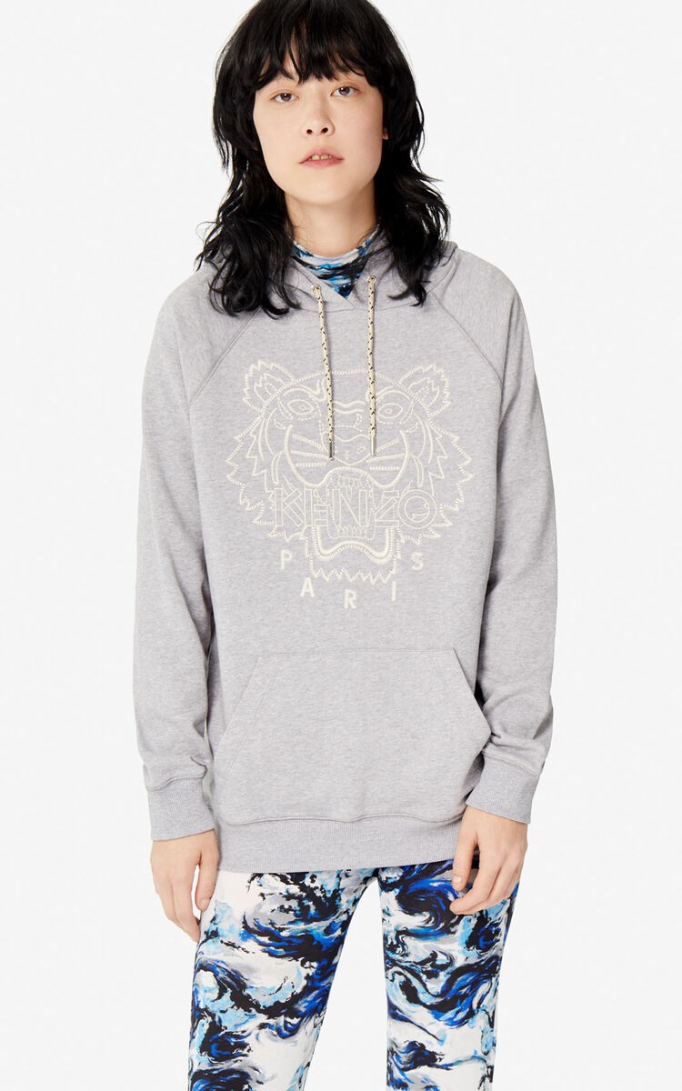 纯色卫衣简单大方,既好看又不失单调的卫衣