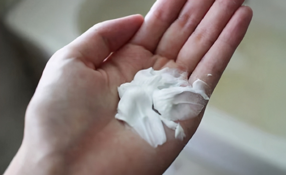 50多岁用的擦脸霜,适合50岁女人用的滋润霜