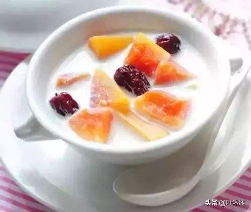 牛奶冰糖炖木瓜的做法窍门,木瓜炖牛奶的正确做法全过程