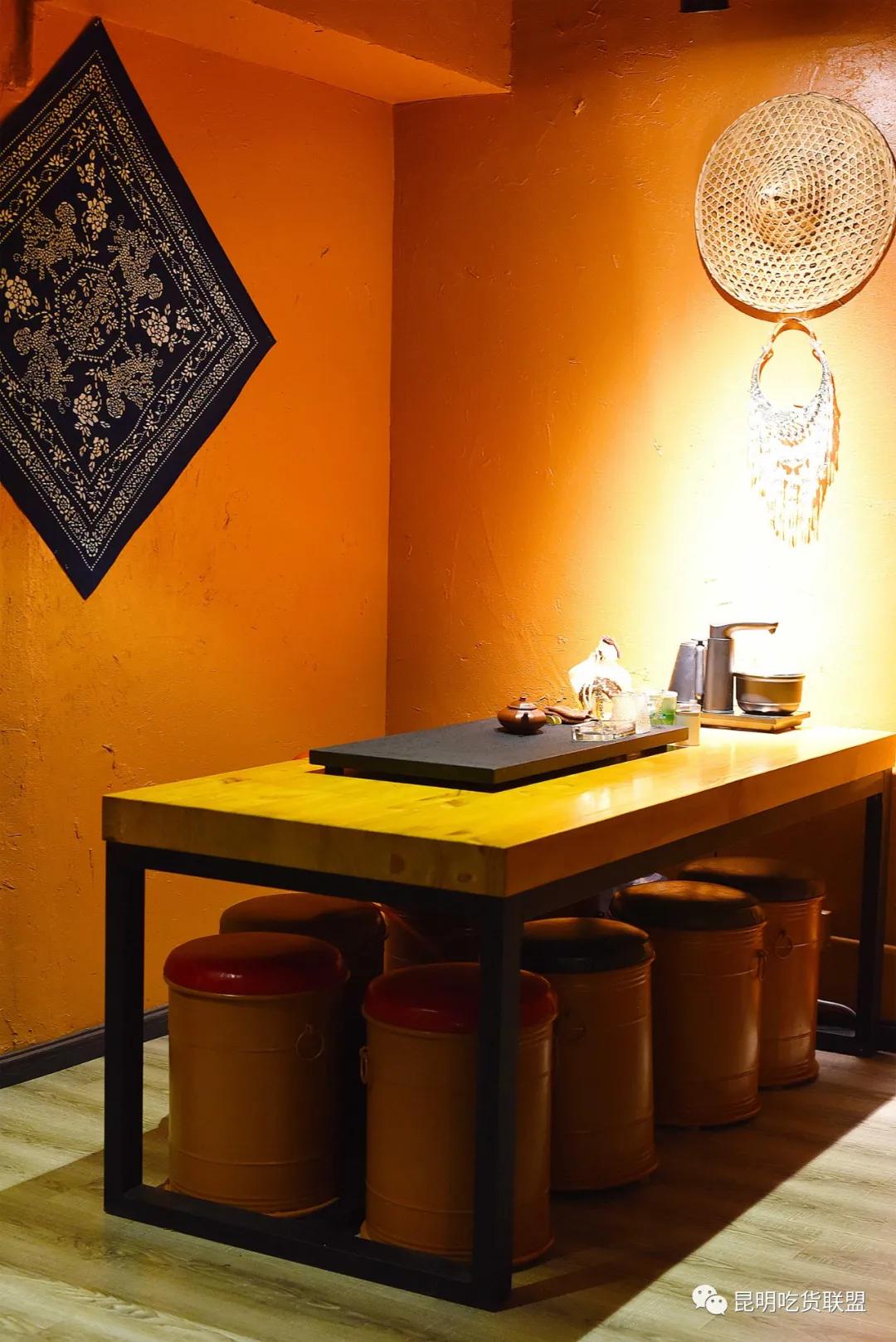 昆明藏在巷子里的酸汤火锅,昆明酸汤火锅