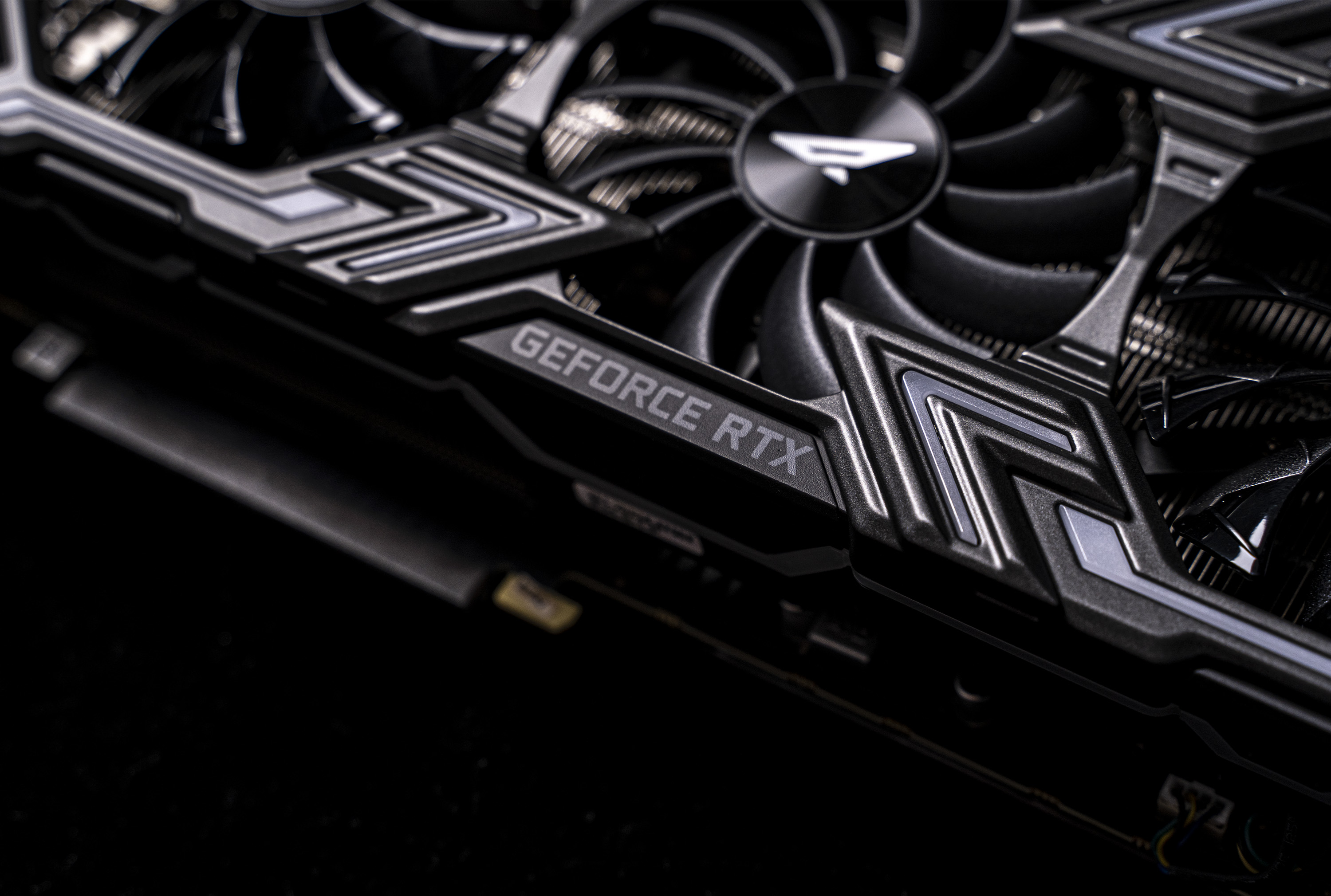 顶级机箱装机,第一次装机推荐机箱