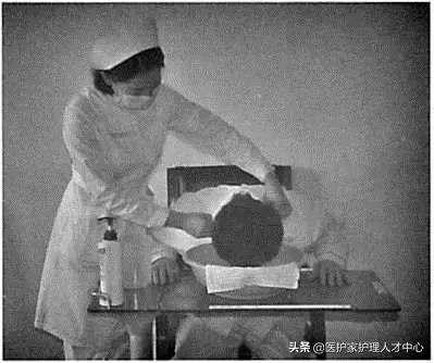 护理老人头发梳理与清洁,头部清理护理套餐