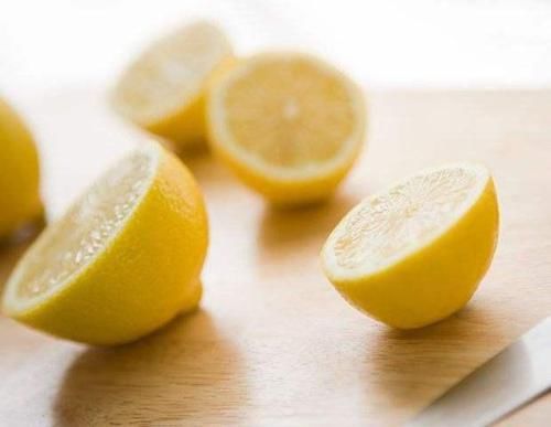 为什么热水壶有的有水垢有没水垢,热水壶水垢厚