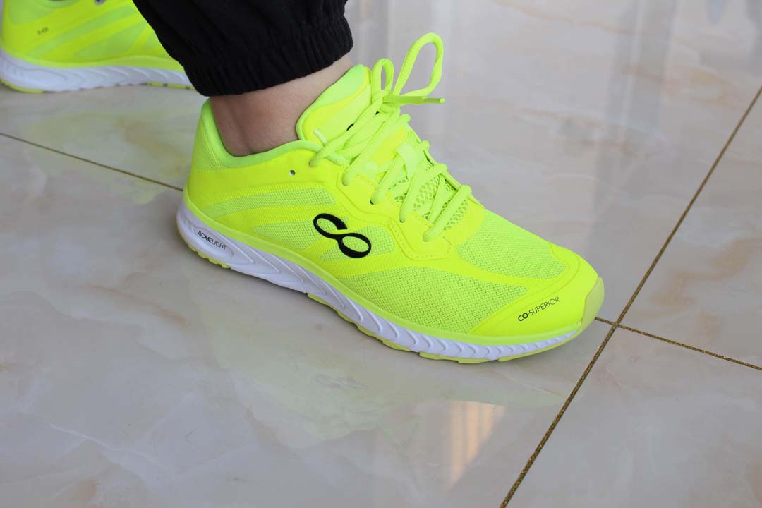 跑鞋入门推荐400元左右耐穿,适合跑步新手入手的跑鞋经济实惠