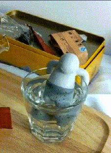 搞笑gif开心一刻,搞笑gif段子妹子你太皮了