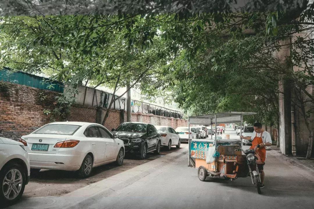 荷花池vs春熙路,成都荷花池攻略技巧