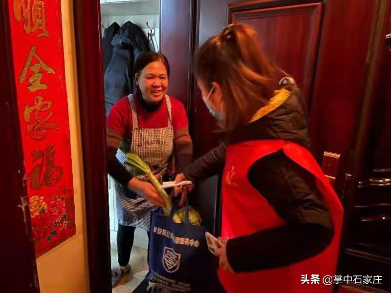 碧景园90余名社区工作者、志愿者舍小家,冲上战“疫”一线