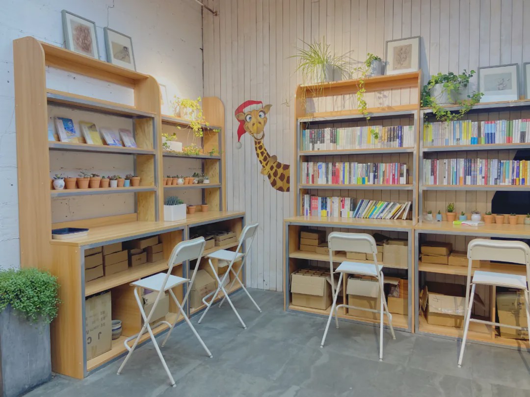 西安小众品牌服装店,西安十大平价女装店品牌