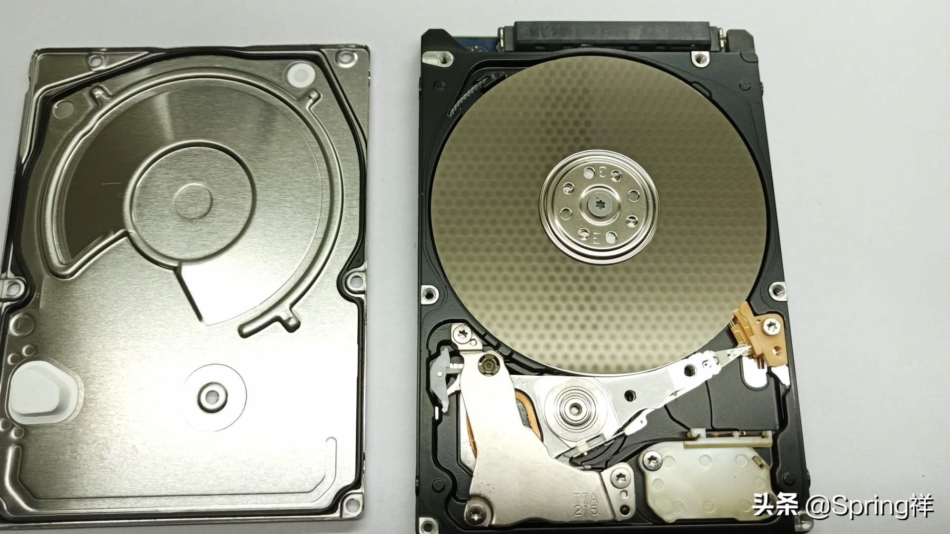磁头读不出硬盘数据怎么办,硬盘磁头如何读取数据