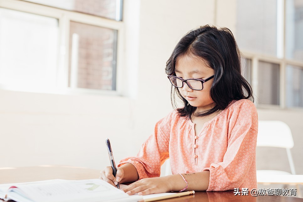 孩子写不出作文怎么办,孩子写作文得不了高分怎么回事