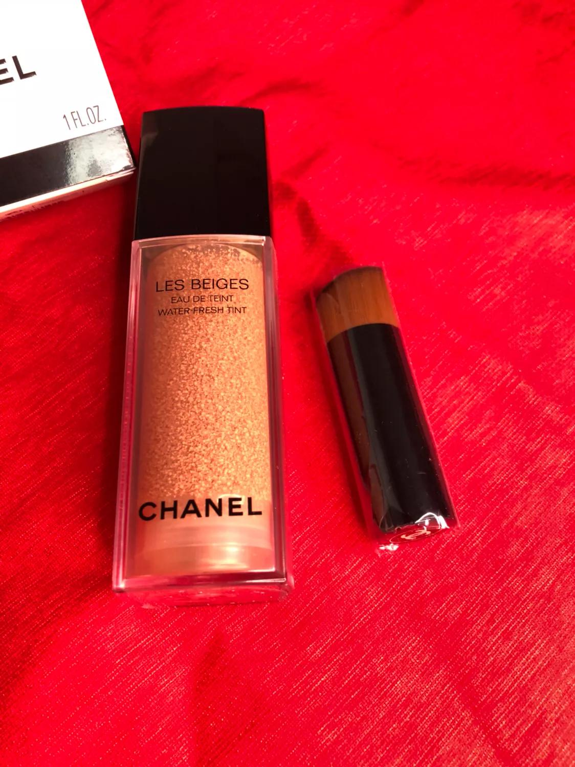 香奈儿极致轻盈美白粉底液,香奈儿自然亮肌粉底液30ml