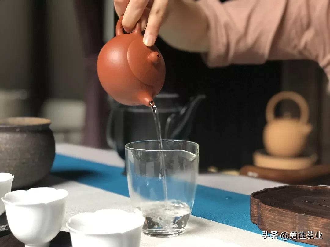 大红袍的正确冲泡方法详细步骤,大红袍的冲泡方法和技巧