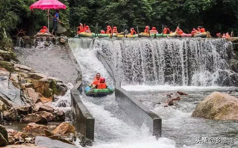 安吉天目山漂流和龙王山哪个好玩,安吉深溪峡谷漂流和将军峡谷漂流