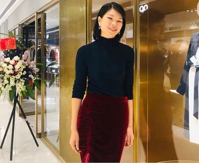 吕燕这么丑为何会成为超模,名模吕燕的长相