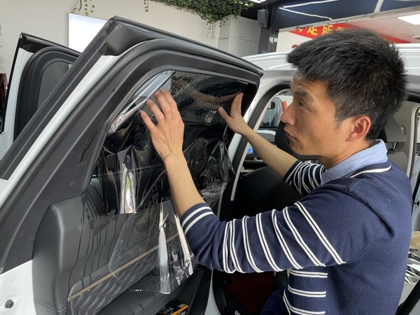 哈弗h6运动版车顶贴膜,哈弗h6的全景天窗有必要贴膜吗