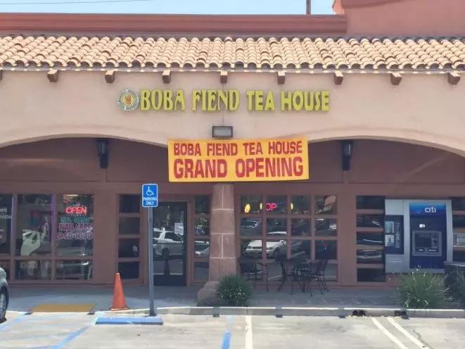 *子楣叶**：不脱衣服拍三级，还为此损失一千万？为何还被人骂不要脸