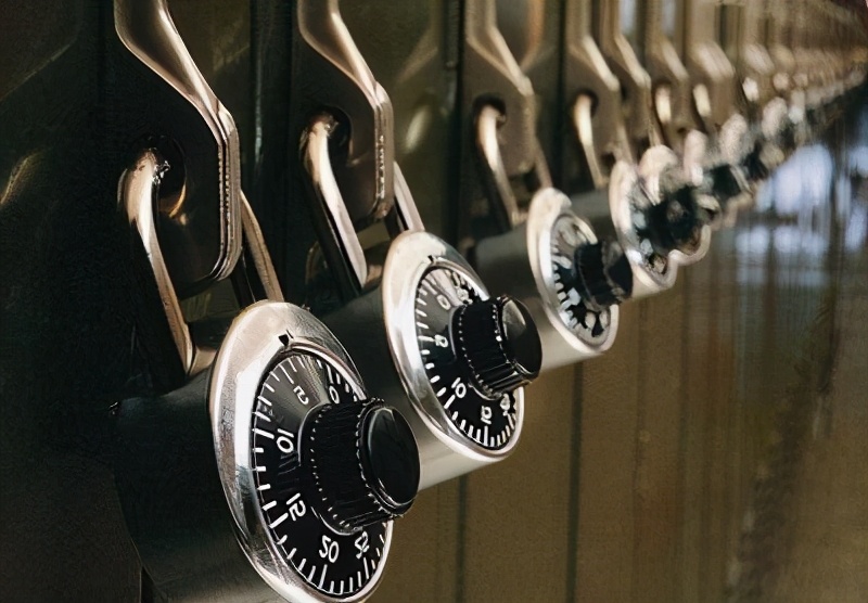 单盘式密码锁怎么用,半自动密码锁怎么反锁