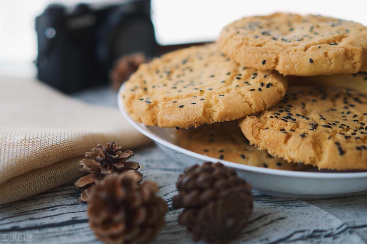 真需要囤货,我想买这些——桃酥果子、钙奶饼干、水果罐头