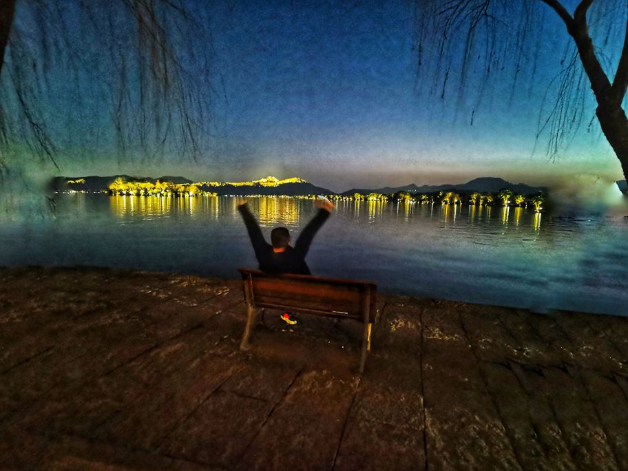 西湖夜游重启夜西湖美不胜收,开车夜游西湖视频夜景
