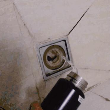 卫生间老地漏怎么堵,卫生间下水道堵了用什么溶解剂