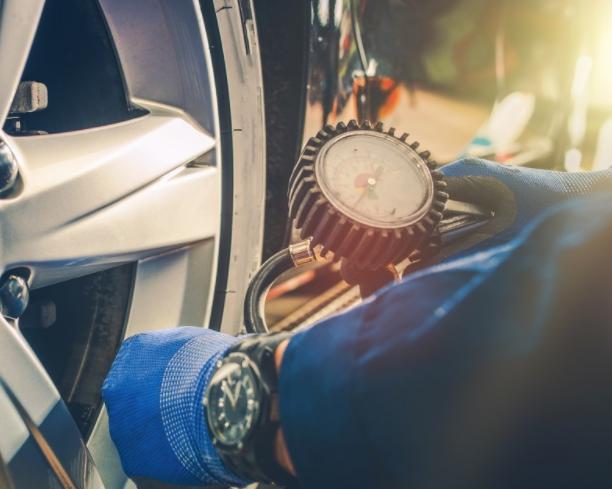 四个胎压不一样相差0.1可以吗,四个轮胎胎压不一致后轮2.4前轮2.5