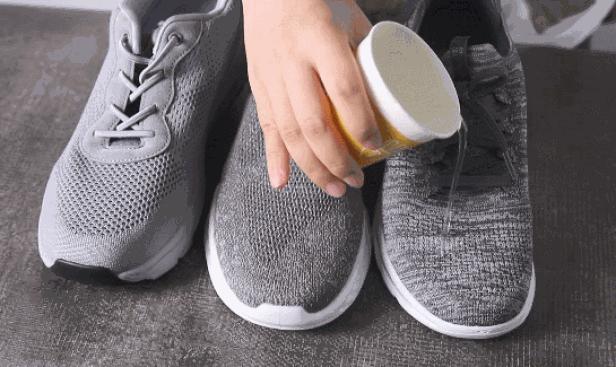 休闲运动鞋便宜没好货?硬核测试美国名牌、淘宝小米有品百元爆款