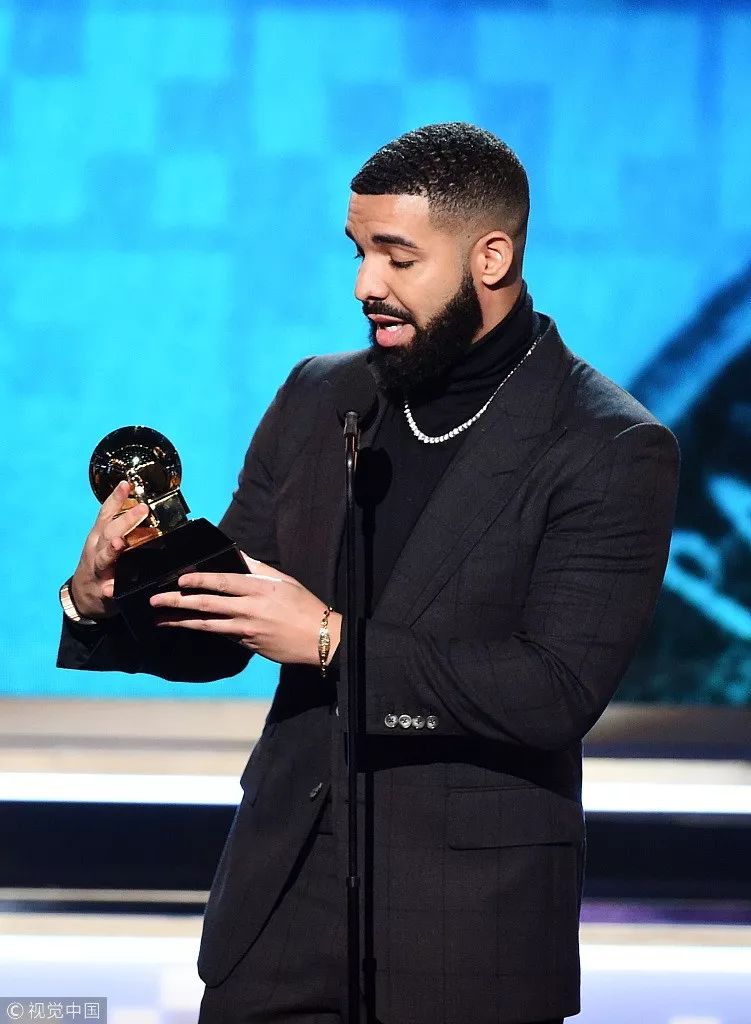 鸡汤、争议与反转:格莱美之夜的一场好戏