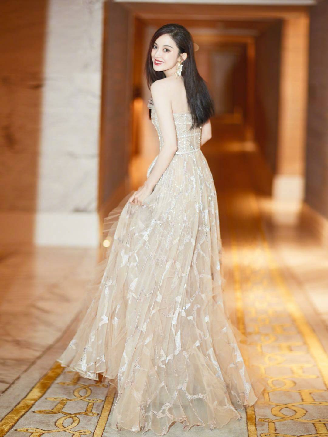 古力娜扎美丽可爱,古力娜扎休闲造型太可爱