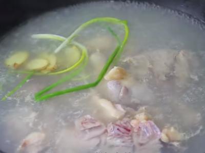 外脆内嫩鸭子,外焦里嫩的椒盐鸭