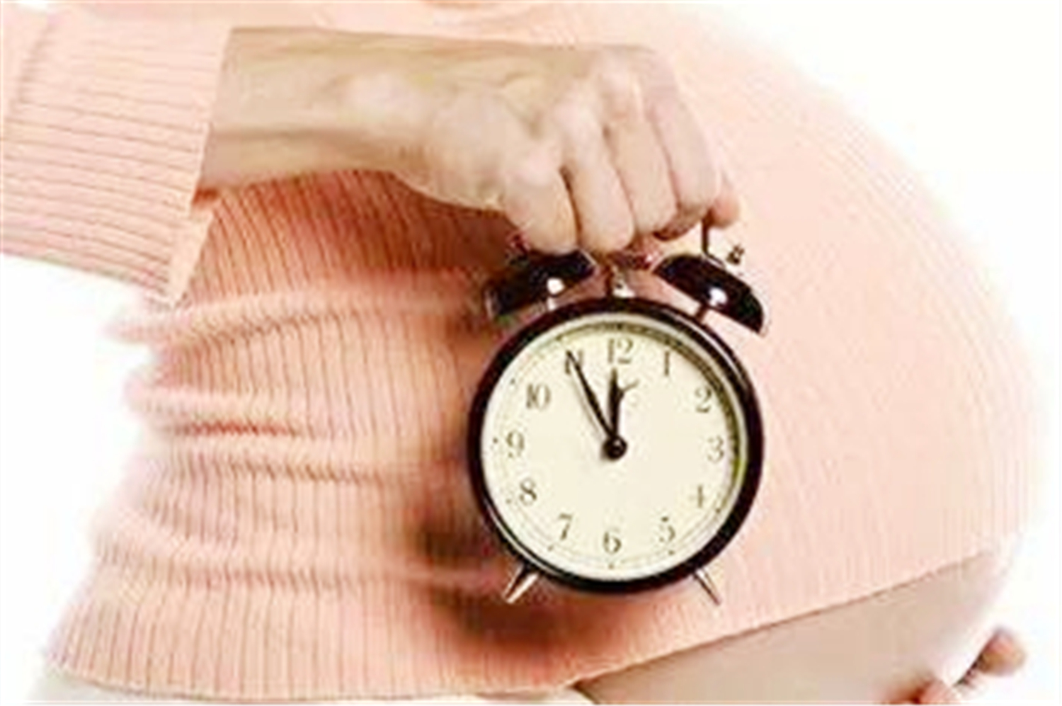 孕晚期左侧睡觉胎动频繁怎么回事,孕晚期左侧睡胎儿胎动频繁怎么办