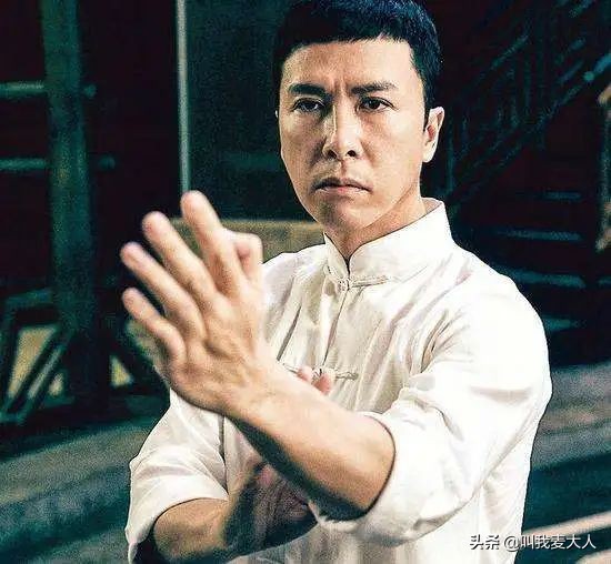 甄子丹求婚万绮雯证据,甄子丹前女友万绮雯今昔对比照