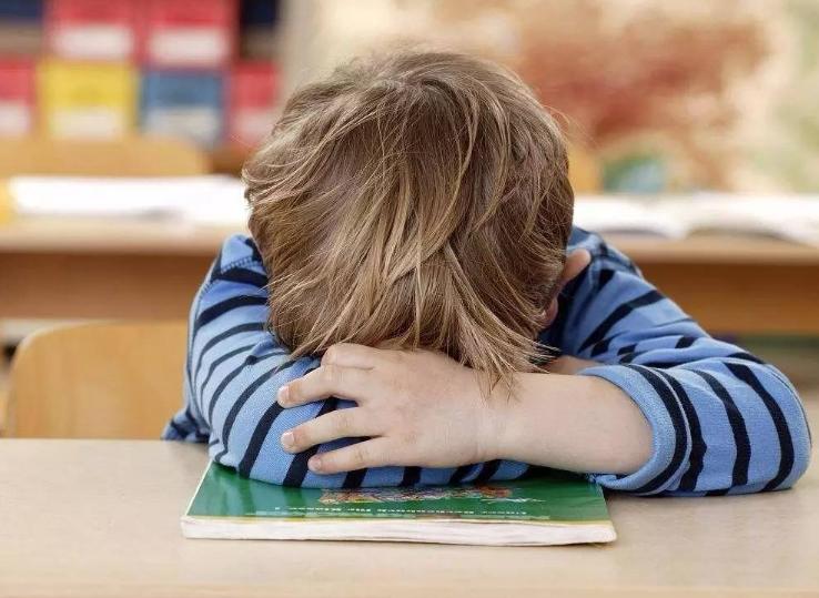 孩子坐不住如何提高注意力,孩子怎样才能提高专注力