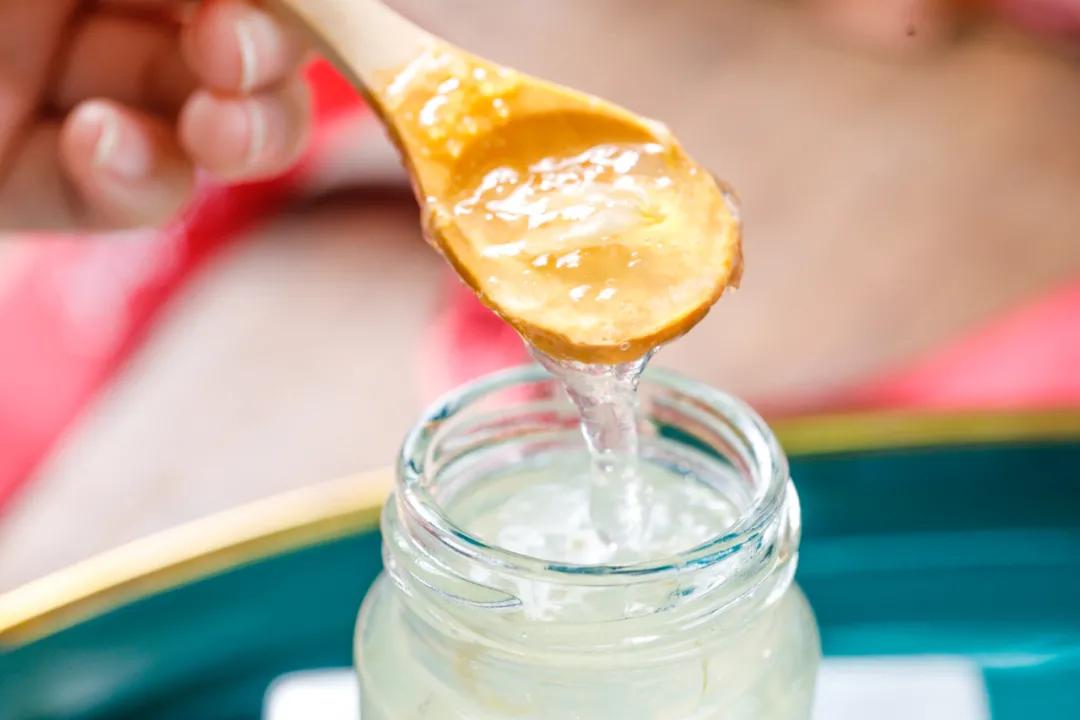 “天津姑爷”为爱做燕窝卖出20万瓶，当日鲜炖，现在免费送？