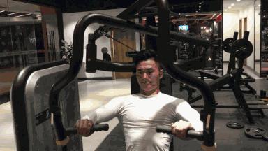 如何练出又宽又大的胸肌,没器械练下胸肌最好的6个动作